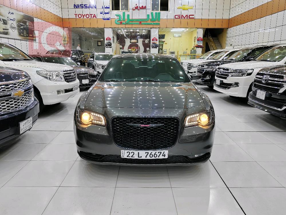 كرايسلر 300